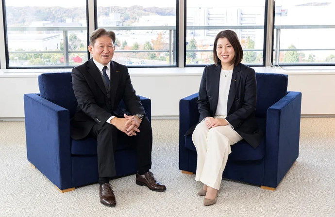 山田 智生、吉本 倫子