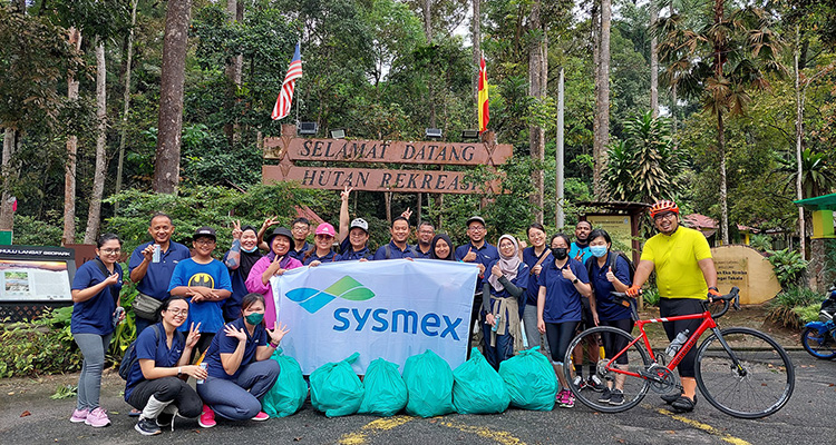 Cleanup activities for environmental conservation (Malaysia)