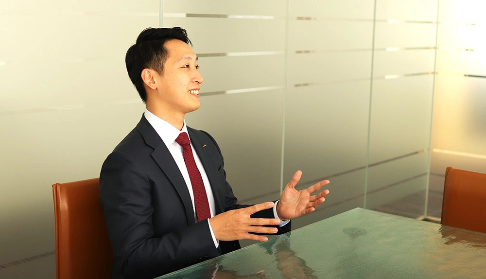 Phuong Ha Ho（フォン・ハ・ホ）